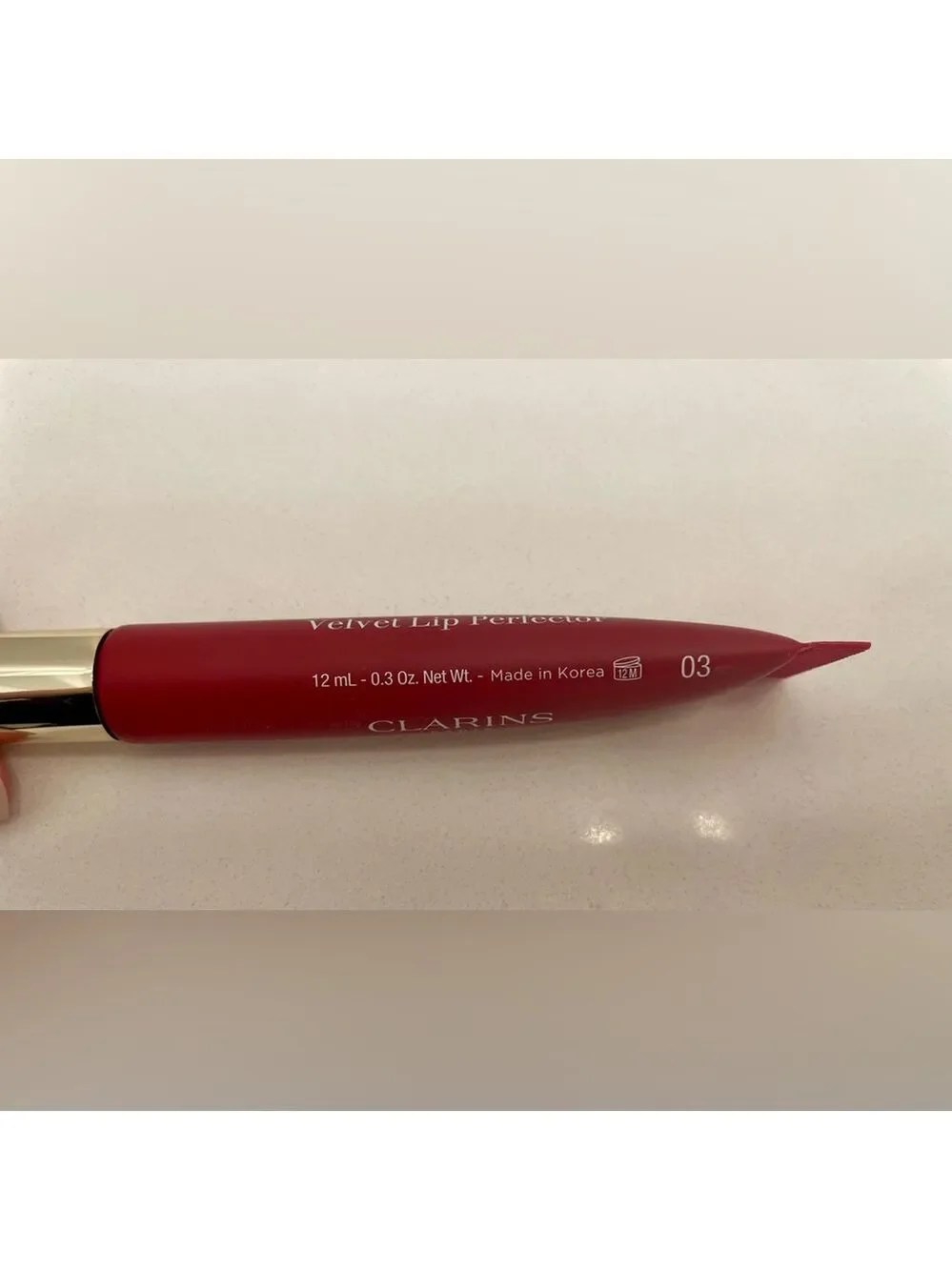 Clarins Velvet Lip Perfector Matte Liquid Lipstick 03 Velvet Red - NWOB